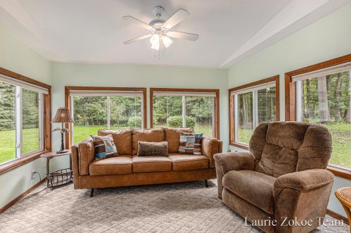 692 Dover Dr, Grand Rapids MI  exterior