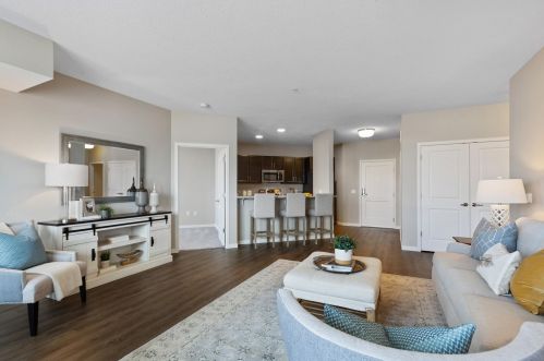 7070 153rd St, Saint Paul, MN 55124-7288