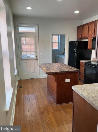 28 Ross St, Lancaster PA 17602-1941 exterior