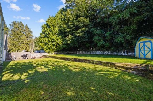 136 Tiogue Ave, Coventry RI 02816-5580 exterior