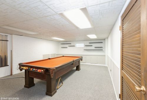 14210 Clark St, Chicago IL 60640-2101 exterior