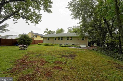 56 Roxboro Rd, Trenton NJ  08648-3925 exterior