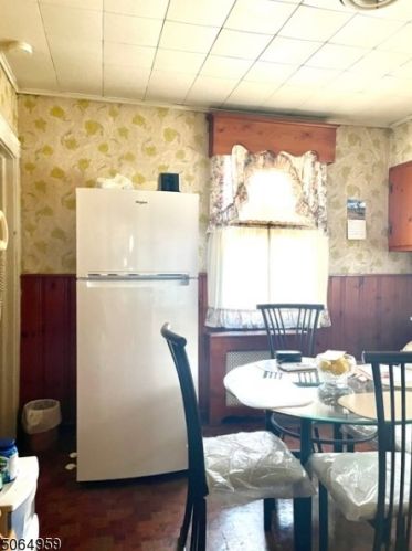 899 Chancellor Ave, Irvington NJ 07111-1214 exterior