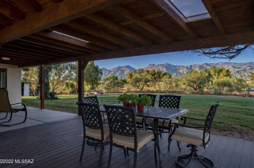 8305 Pima St, Tucson AZ  85715-5219 exterior