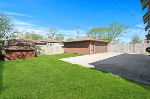 12206 Avers Ave, Chicago IL 60805-1415 exterior