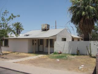 1615 37th Dr, Phoenix AZ  85009-2249 exterior
