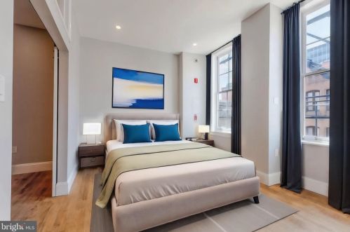 35 3rd St, Philadelphia, PA 19106-4508