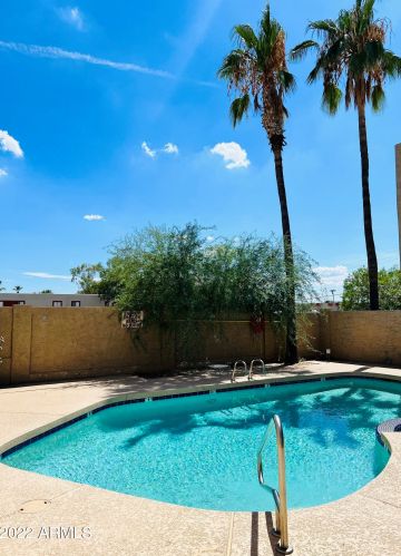 1241 48th St, Phoenix AZ  85008-5946 exterior