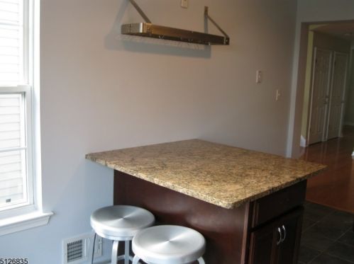 2005 Kenney Way, Bridgewater NJ  08807-5508 exterior