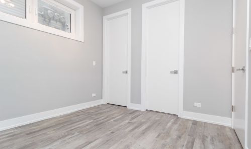 1503 Oakdale Ave, Chicago IL  60657-4010 exterior