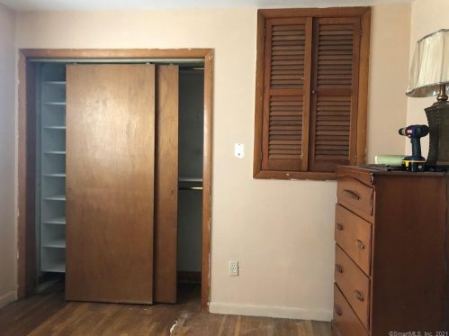 107 Fairview St, Milford CT 06460-4124 exterior