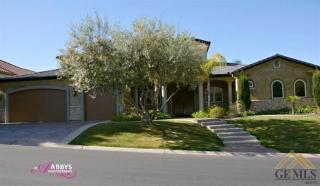 15405 Casa Club Dr, Bakersfield CA  93306-9556 exterior