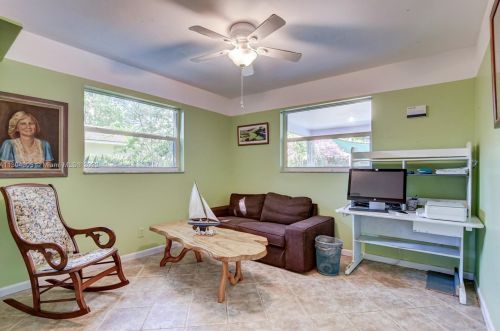 2815 1 Ct, Boynton Beach FL 33435-7646 exterior