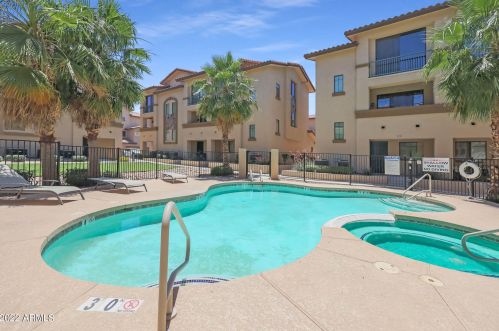 2315 52nd St, Phoenix AZ  85008-2657 exterior