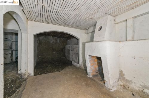 422 Colusa Ave, Berkeley CA 94707-1545 exterior