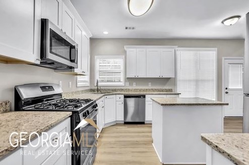 7537 Cole Ln, Atlanta GA  30349-1092 exterior