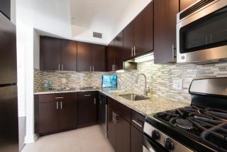 2201 N St, Washington DC  20037-1107 exterior