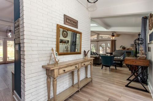 4596 Kingsgate Dr, Atlanta GA 30338-5933 exterior