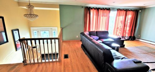 758 Turf Rd, Valley Stream NY  11581-3506 exterior