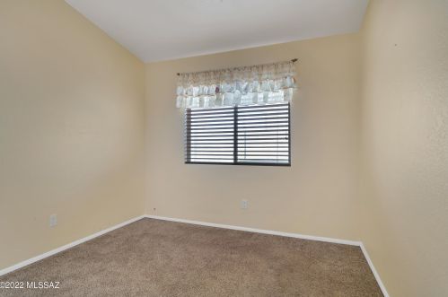 9401 Albatross Dr, Tucson AZ 85742-5126 exterior