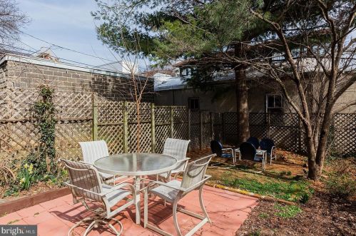 441 Nevin St, Lancaster PA  17603-3360 exterior