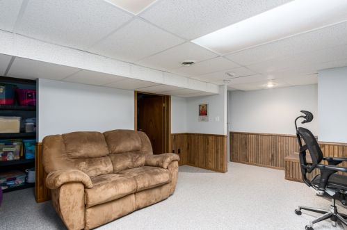 1252 118, Milwaukee WI 53214-2133 exterior