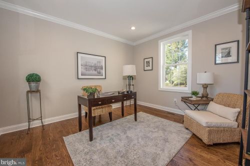 323 Abbey Rd, Berwyn PA 19312-1830 exterior