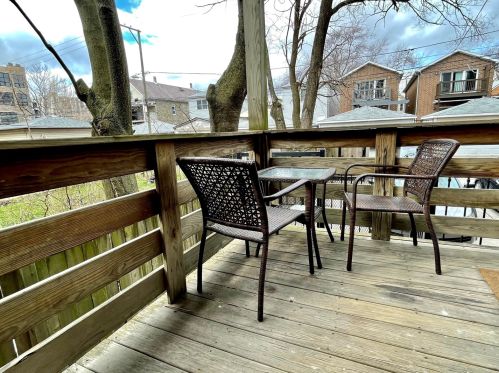 1636 Rockwell St, Chicago IL  60647-4087 exterior