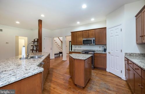 30 Hershey Dr, Pottstown PA 19465-8137 exterior