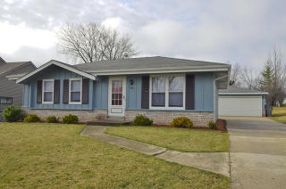 9411 Arch Ave, Milwaukee, WI 53224-2707