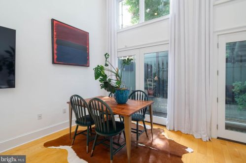 1018 Leithgow St, Philadelphia PA  19123-1421 exterior