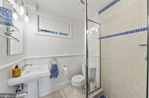 3324 Reservoir Rd, Washington DC  20007-2311 exterior