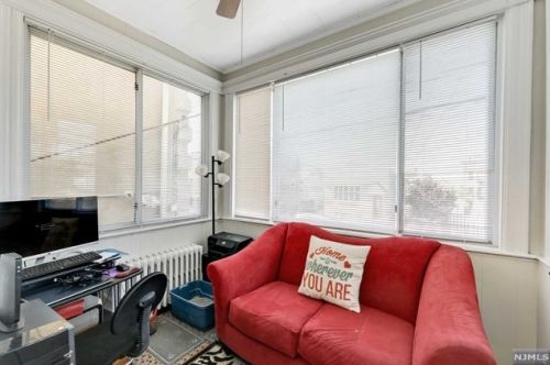 361 Jersey Ave, Fairview NJ 07022-1204 exterior