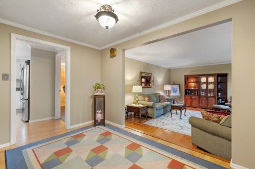 1378 Langport Dr, Pittsburgh, PA 15241-3605