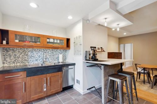 4328 Fleming St, Philadelphia PA 19128-4809 exterior