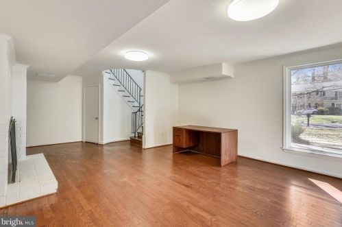 10409 Gainsborough Rd, Rockville MD 20854-2510 exterior