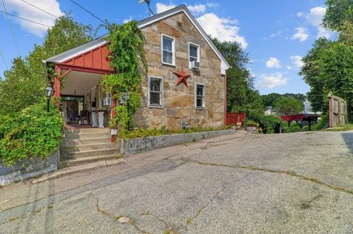 114 Franklin St, Killingly, CT 06239-3507