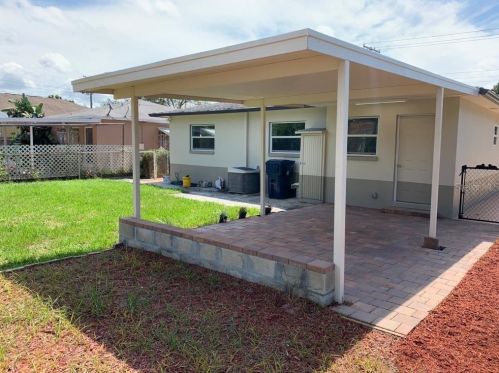 2911 Braddock St, Tampa FL 33607-1251 exterior