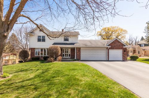 10155 Meadow Dr, Milwaukee, WI 53228-3208