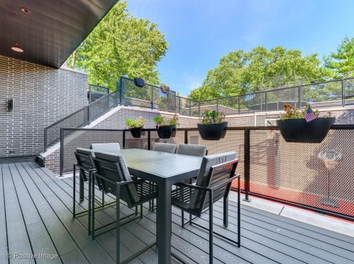 1857 Orch St, Chicago IL 60614-5109 exterior