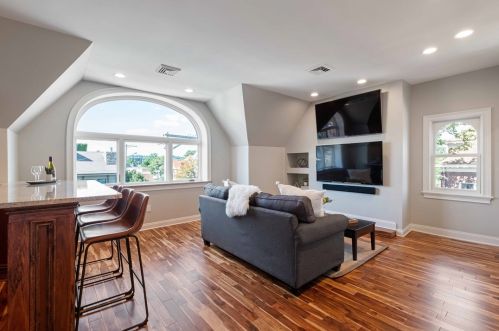 5532 Howe St, Pittsburgh PA 15232-2415 exterior