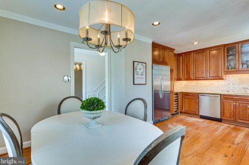 827 Royal St, Alexandria VA  22314-4340 exterior