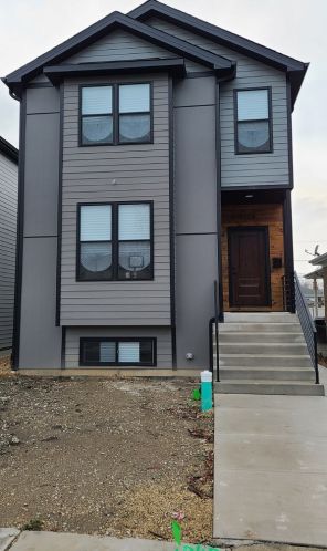 4828 Natoma Ave, Chicago, IL 60656-4014