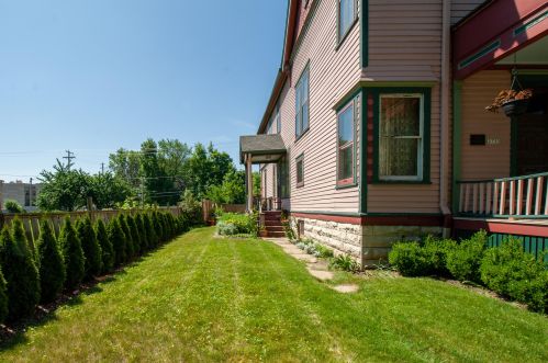 2735 State St, Milwaukee WI 53208-3549 exterior