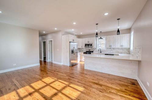 5527 Haddon Ave, Chicago IL  60651-2702 exterior