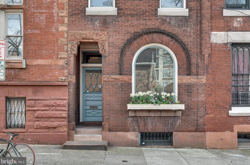 2302 Locust St, Philadelphia PA 19139-4517 exterior