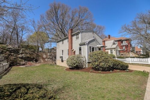 2507 Centre St, Boston, MA