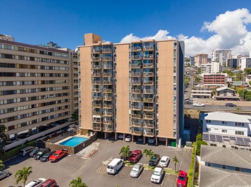 1050 Kinau St, Honolulu HI  96814-1046 exterior