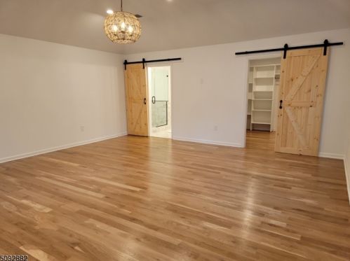 9 Apache Trl, Rockaway NJ  07866-1028 exterior