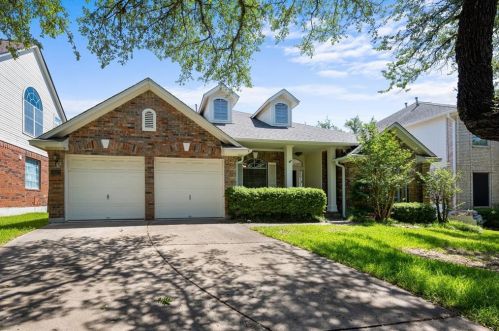 11032 Crossland Dr, Austin TX  78726-1319 exterior